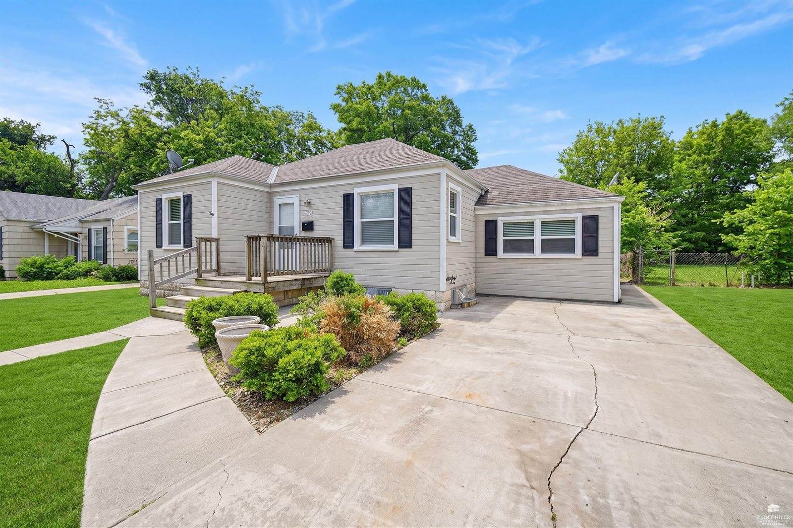 739 West 4th Street, Junction City, KS 66441