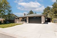 1406 Sherwood Drive, Montrose, CO 81401