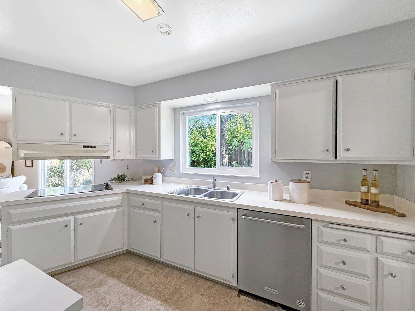 3574 Amber DR, San Jose, CA 95117