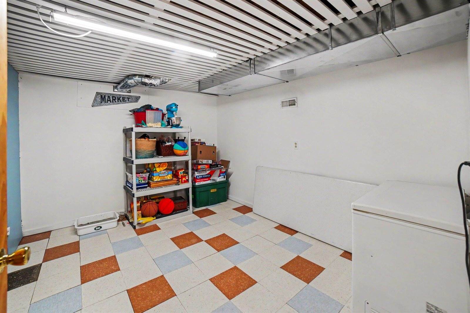 6987 East Beaverton Road, Clare, MI 48617