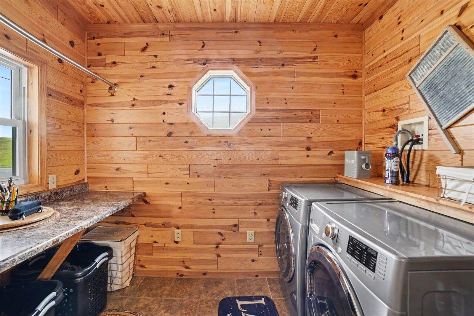 6987 East Beaverton Road, Clare, MI 48617