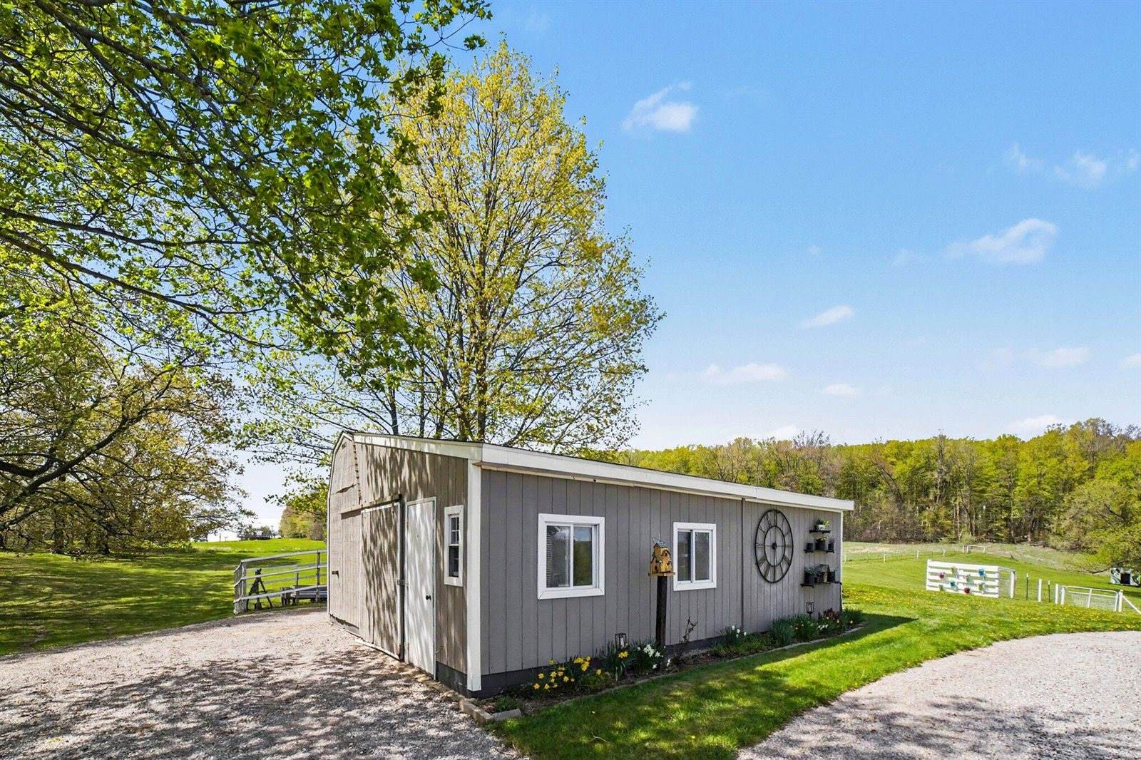 6987 East Beaverton Road, Clare, MI 48617