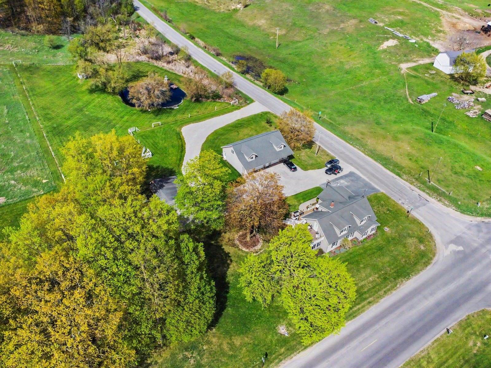 6987 East Beaverton Road, Clare, MI 48617