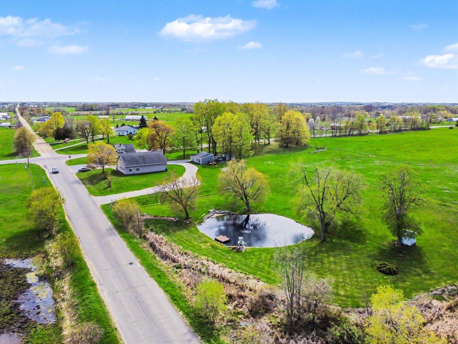 6987 East Beaverton Road, Clare, MI 48617