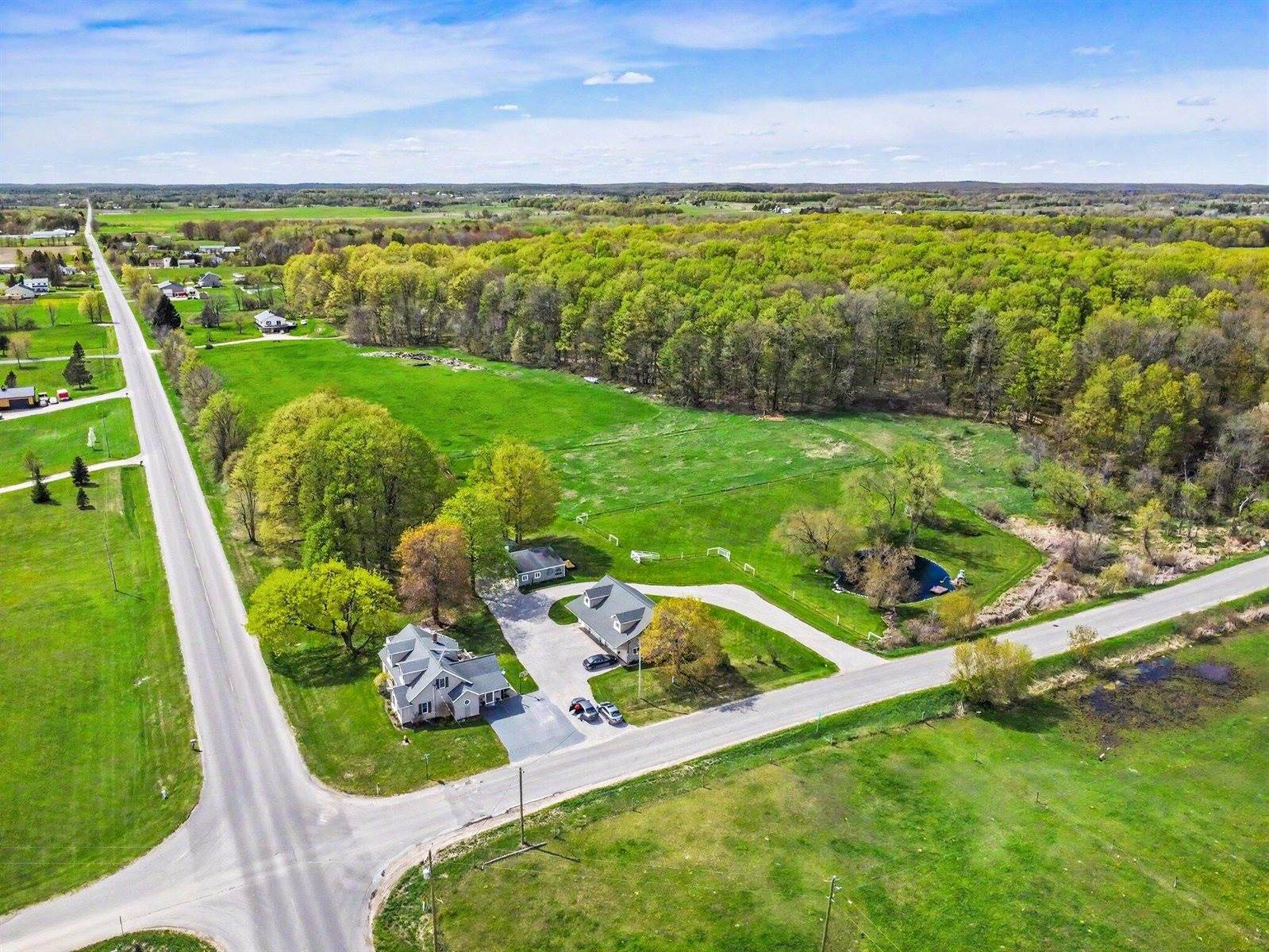 6987 East Beaverton Road, Clare, MI 48617