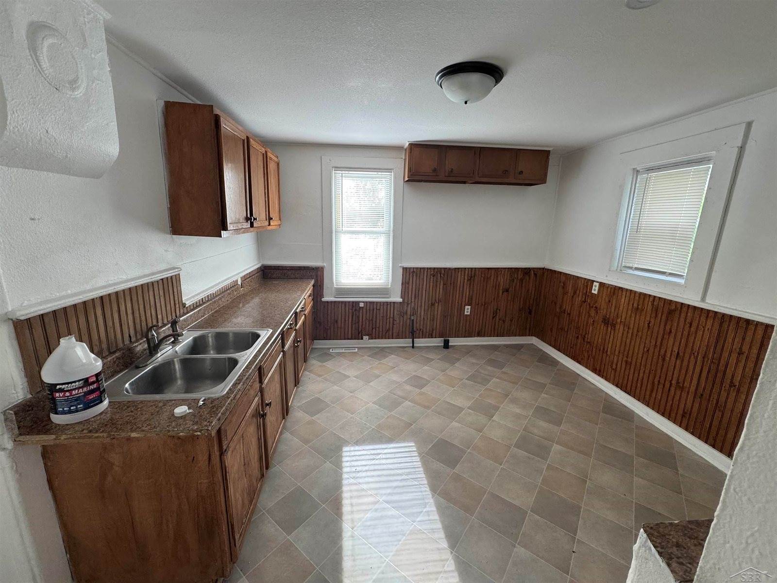 1338 Sears Street, Saginaw, MI 48601