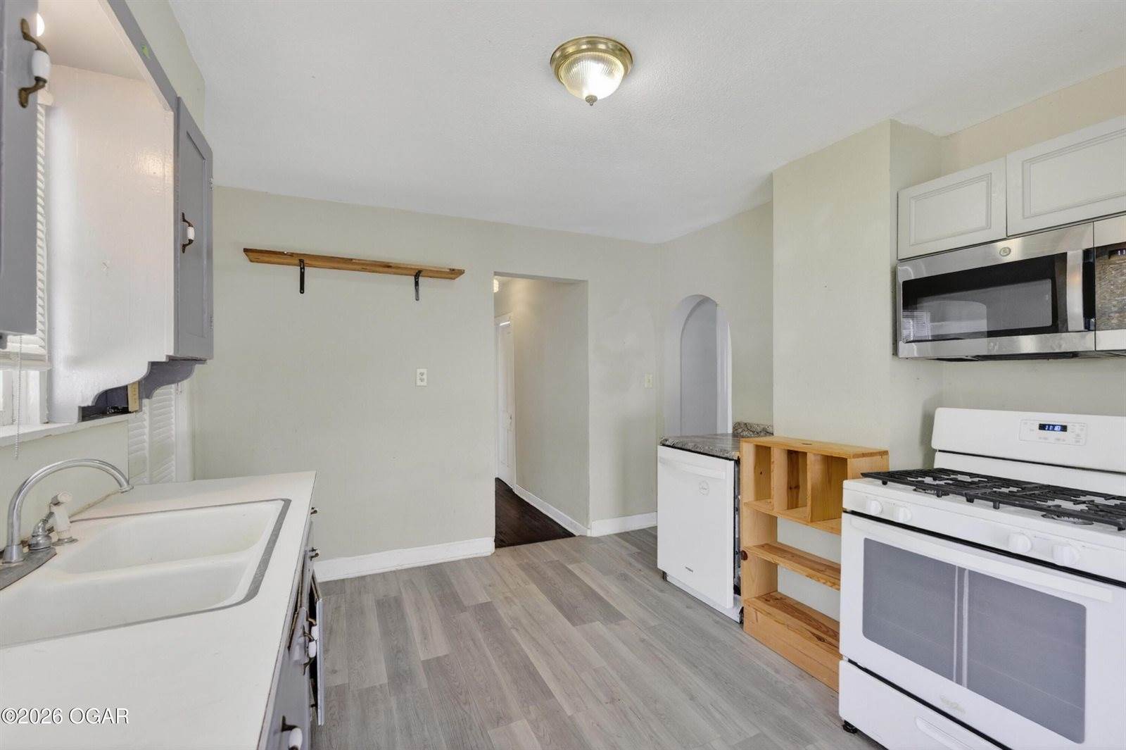 815 West 5th Street, Joplin, MO 64801