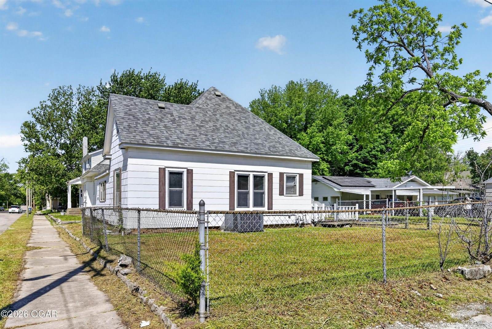 815 West 5th Street, Joplin, MO 64801
