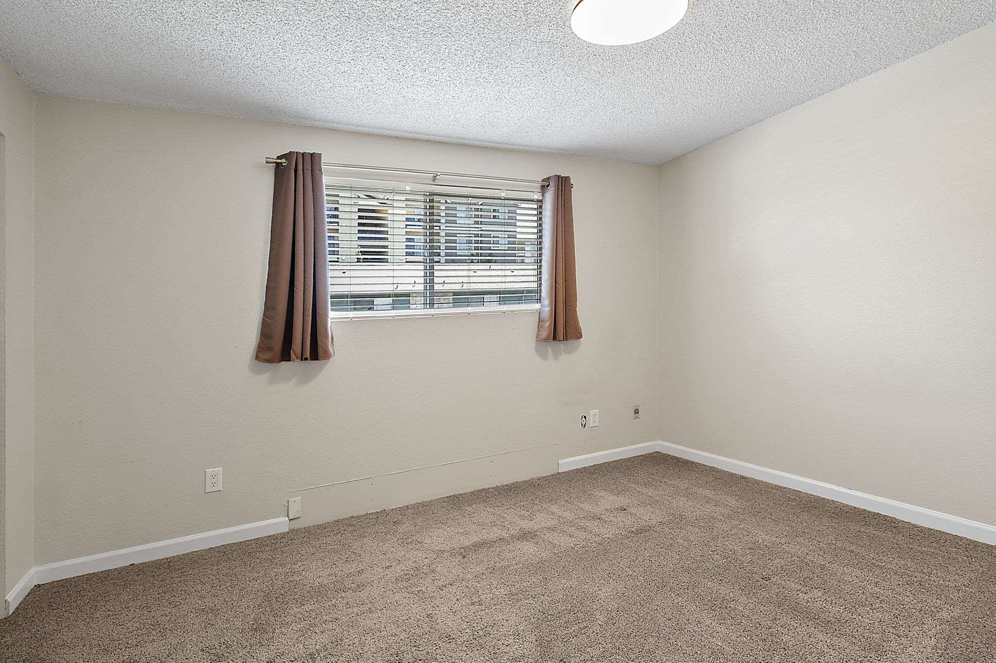 1040 S 320th Street #5, Federal Way, WA 98003-5342
