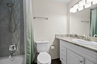 1040 S 320th Street #5, Federal Way, WA 98003-5342