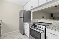 1040 S 320th Street #5, Federal Way, WA 98003-5342