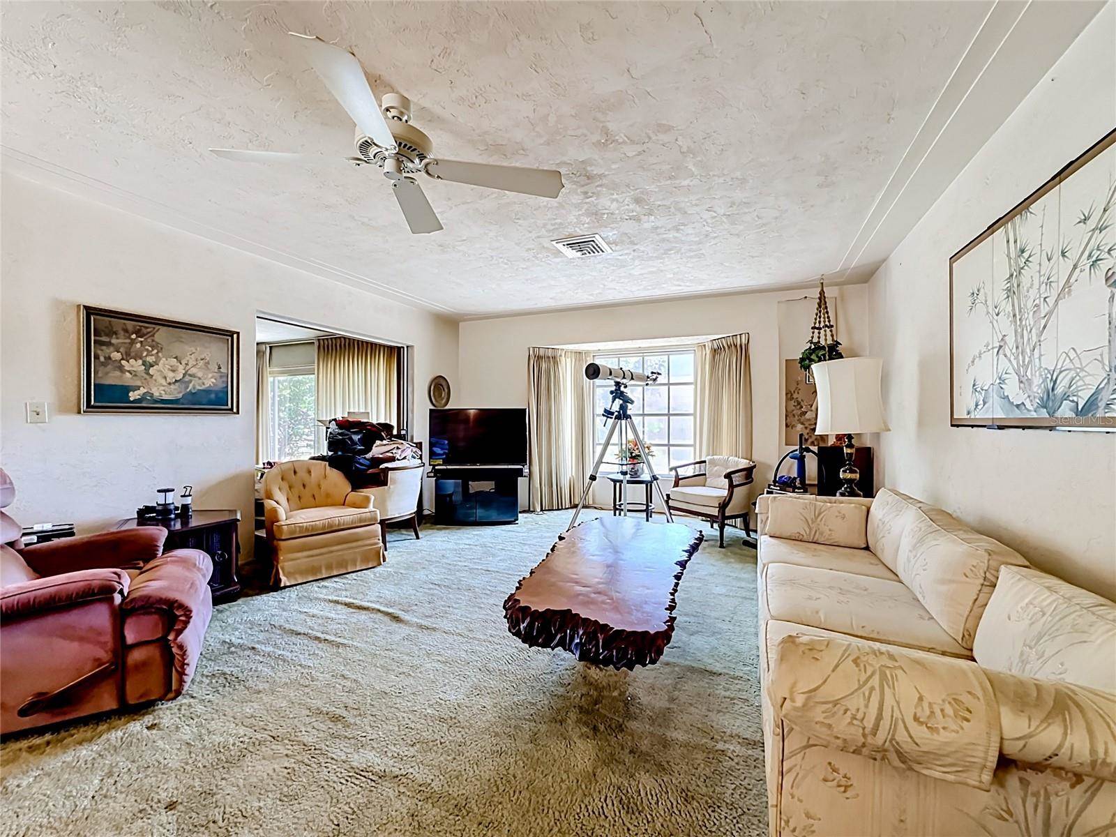 7401 13TH Avenue West, Bradenton, FL 34209