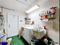 7401 13TH Avenue West, Bradenton, FL 34209