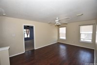 83 Viking Oak, San Antonio, TX 78247