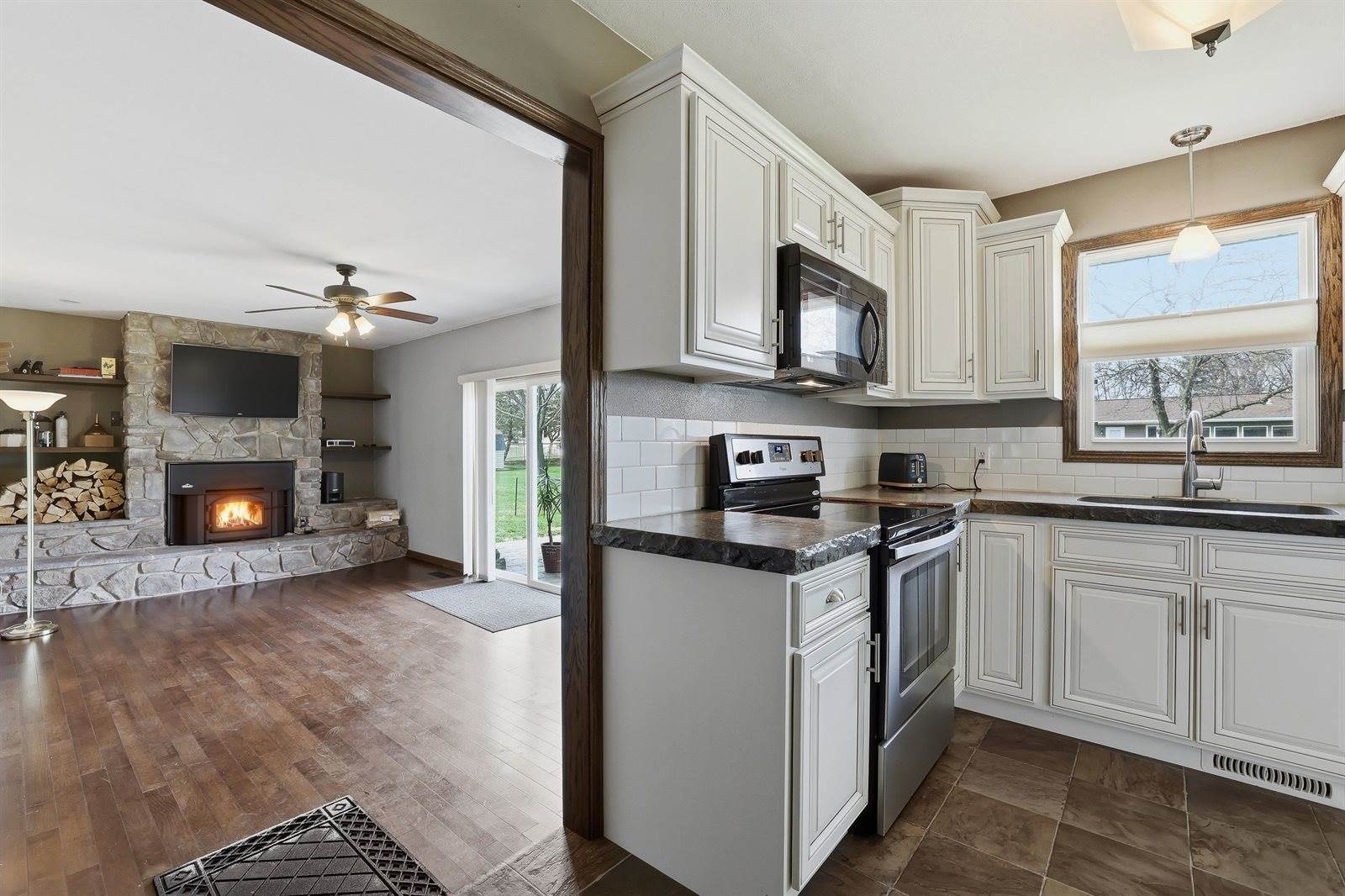 1427 E 29th Street, Marshfield, WI 54449