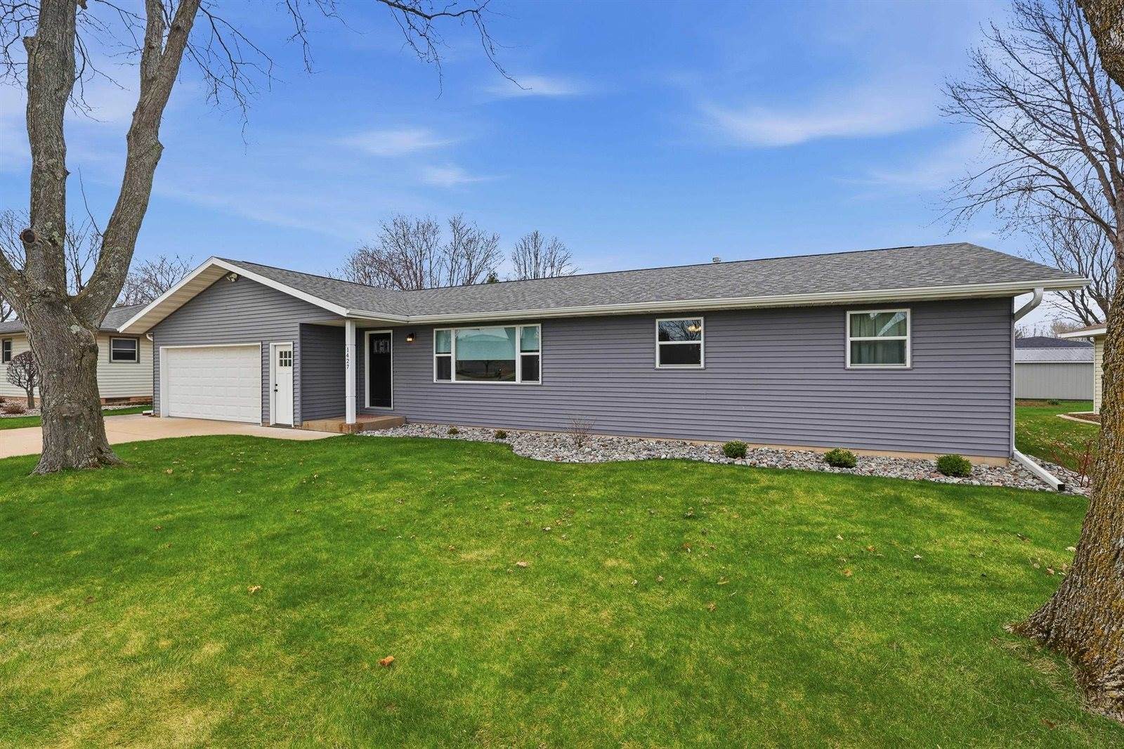 1427 E 29th Street, Marshfield, WI 54449