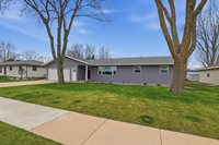 1427 E 29th Street, Marshfield, WI 54449