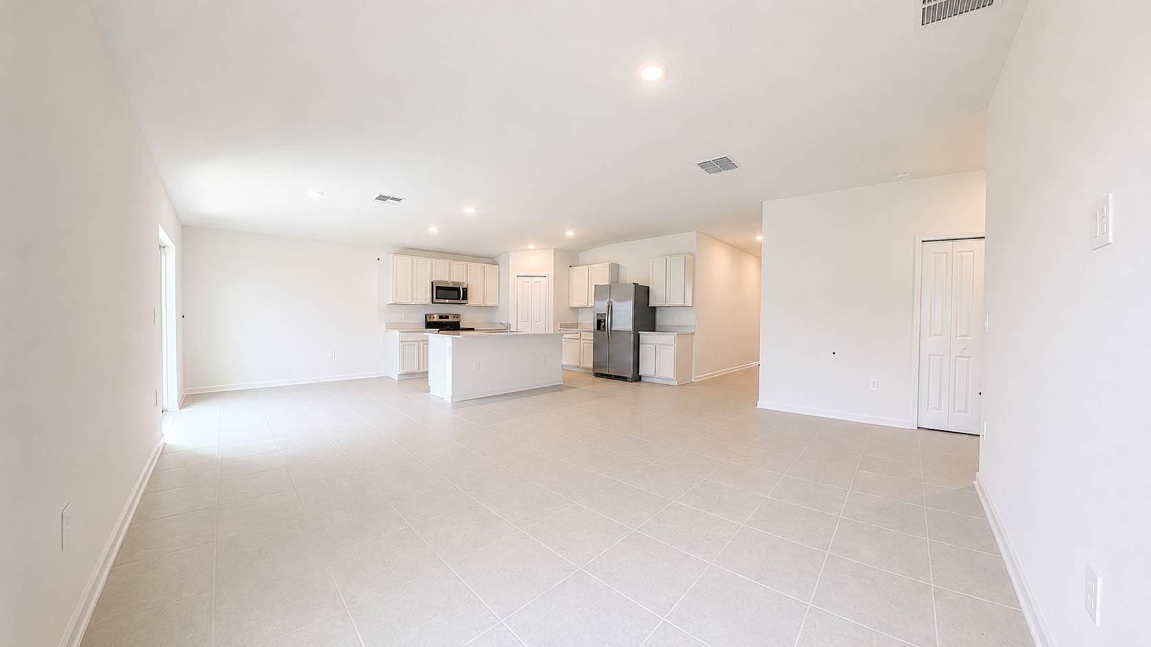 5153 Green Belt Dr, Haines City, FL 33844