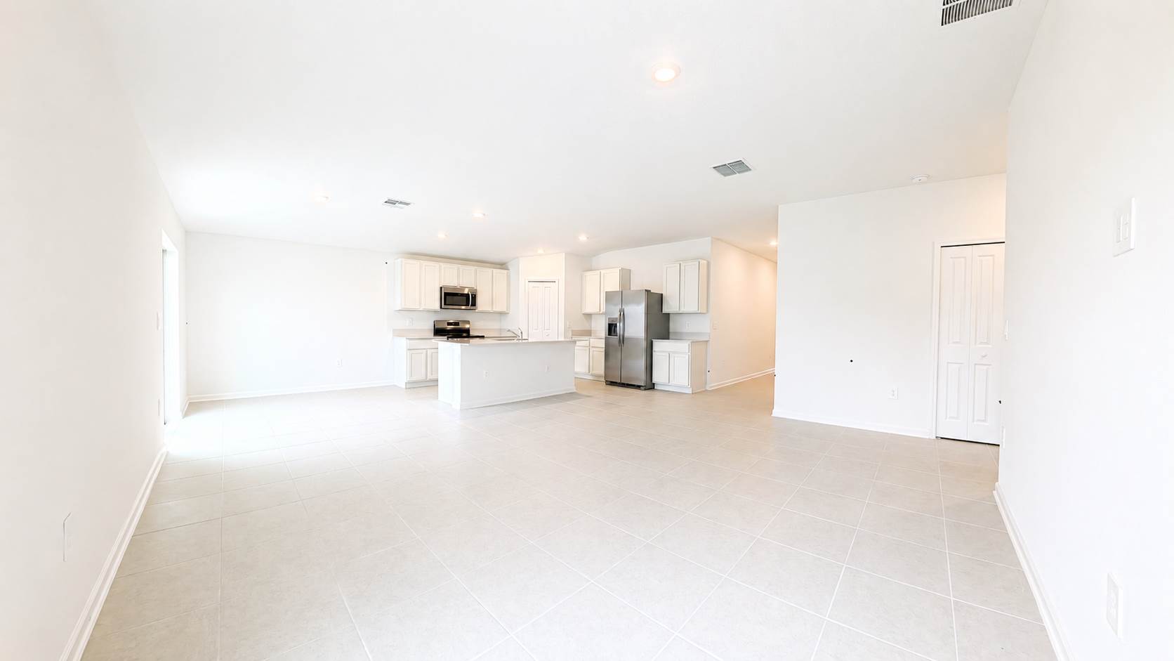 5153 Green Belt Dr, Haines City, FL 33844