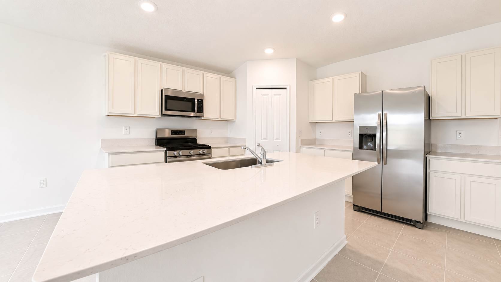 5153 Green Belt Dr, Haines City, FL 33844