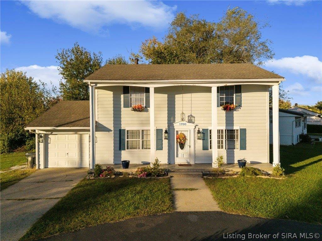 1700 Tennyson Drive, Clarksville, IN 47129