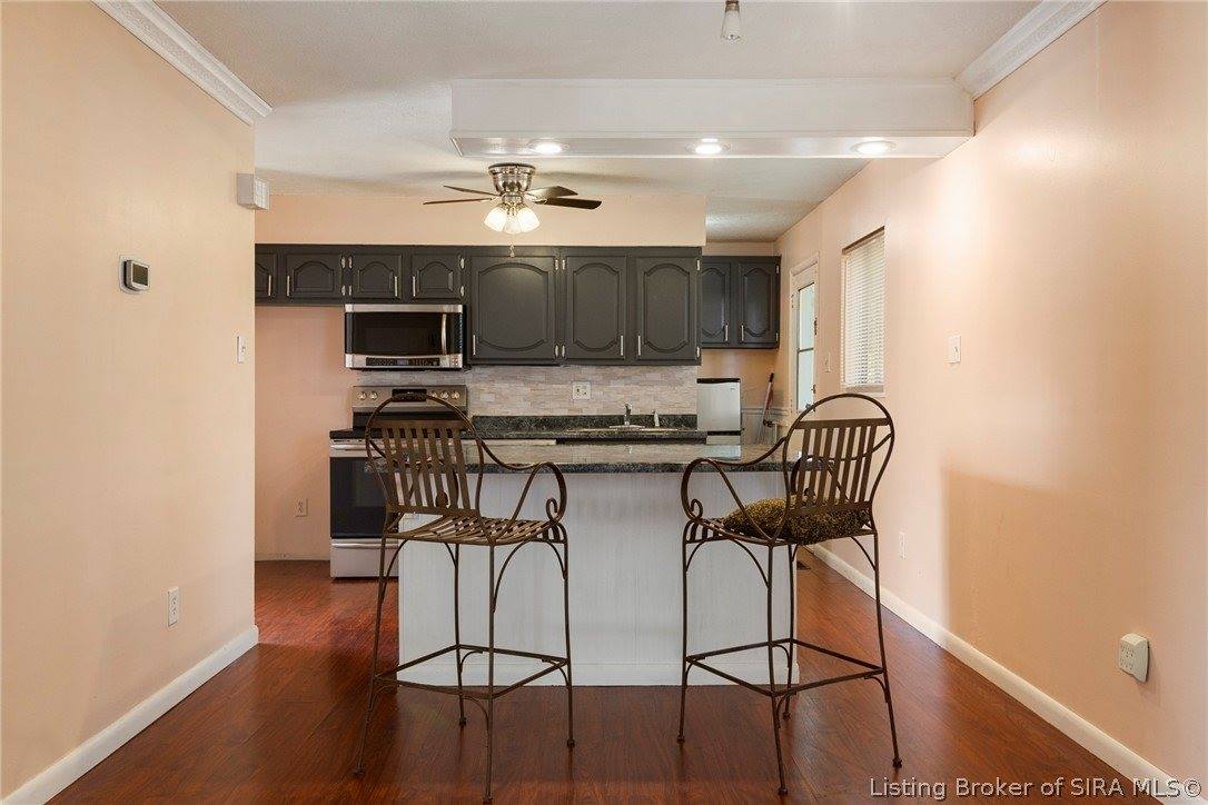 1700 Tennyson Drive, Clarksville, IN 47129