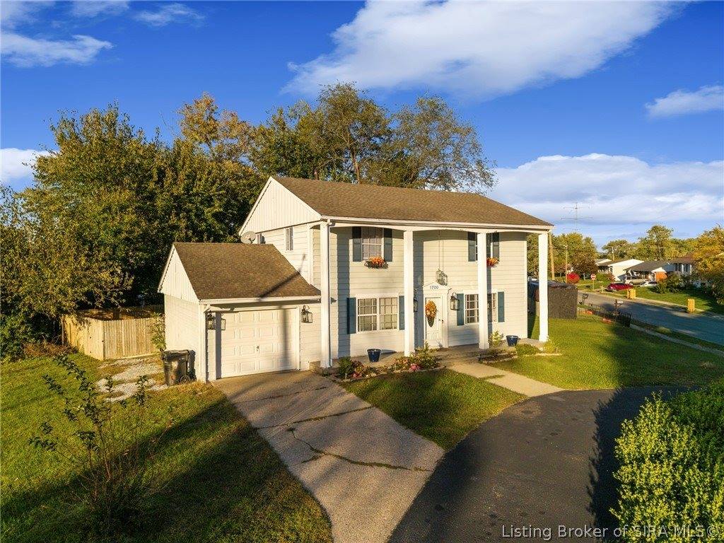 1700 Tennyson Drive, Clarksville, IN 47129