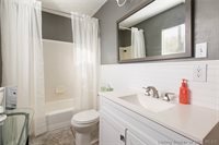 1700 Tennyson Drive, Clarksville, IN 47129