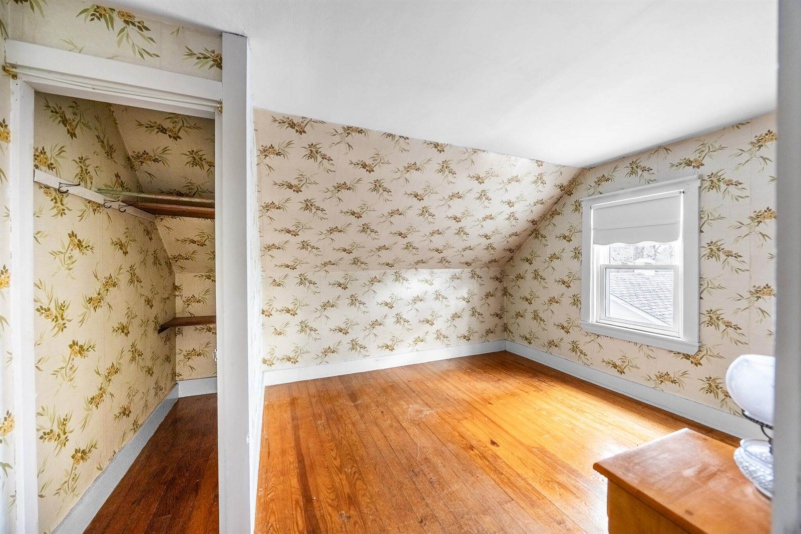 2546 Route 2, Hermon, ME 04401
