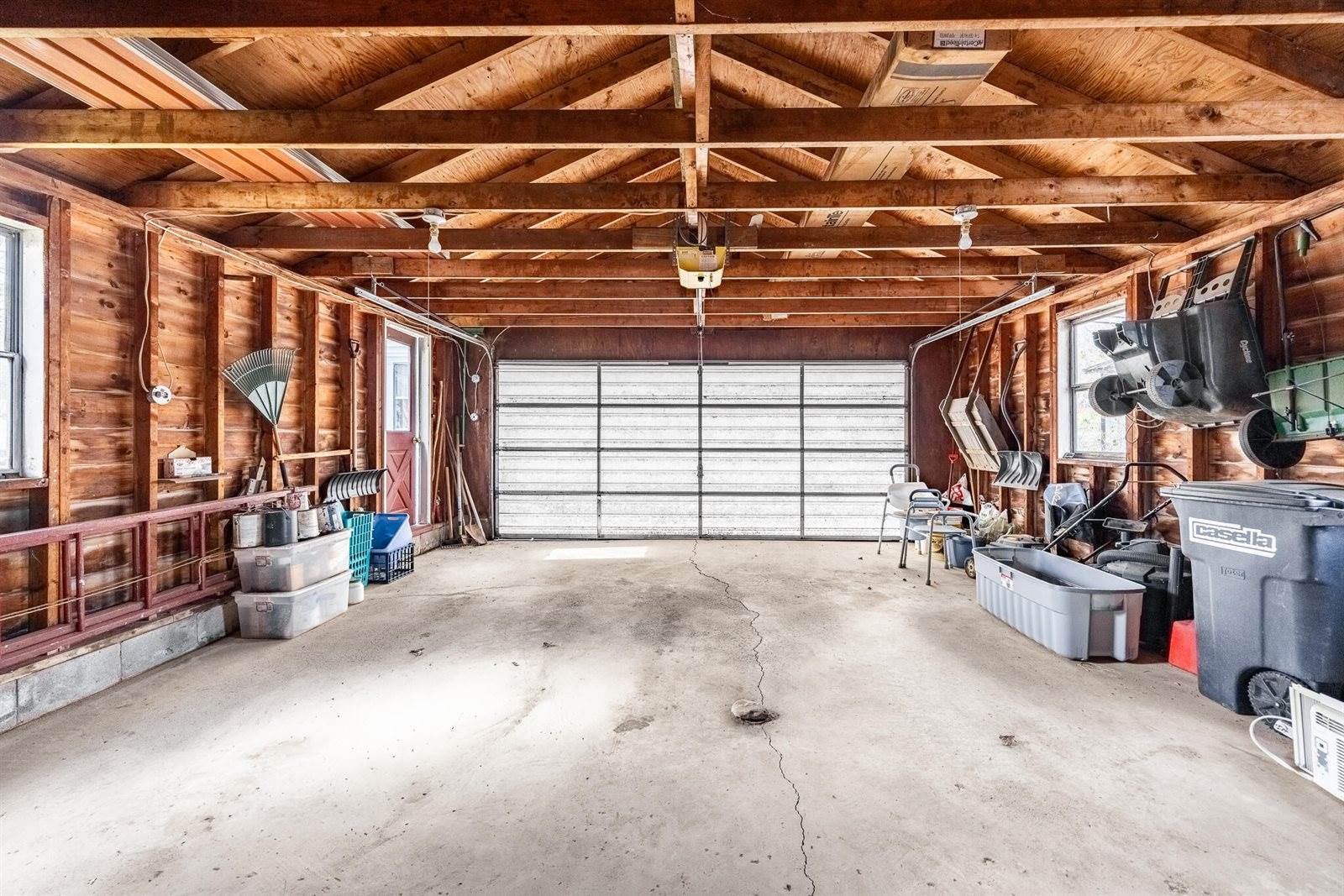 2546 Route 2, Hermon, ME 04401