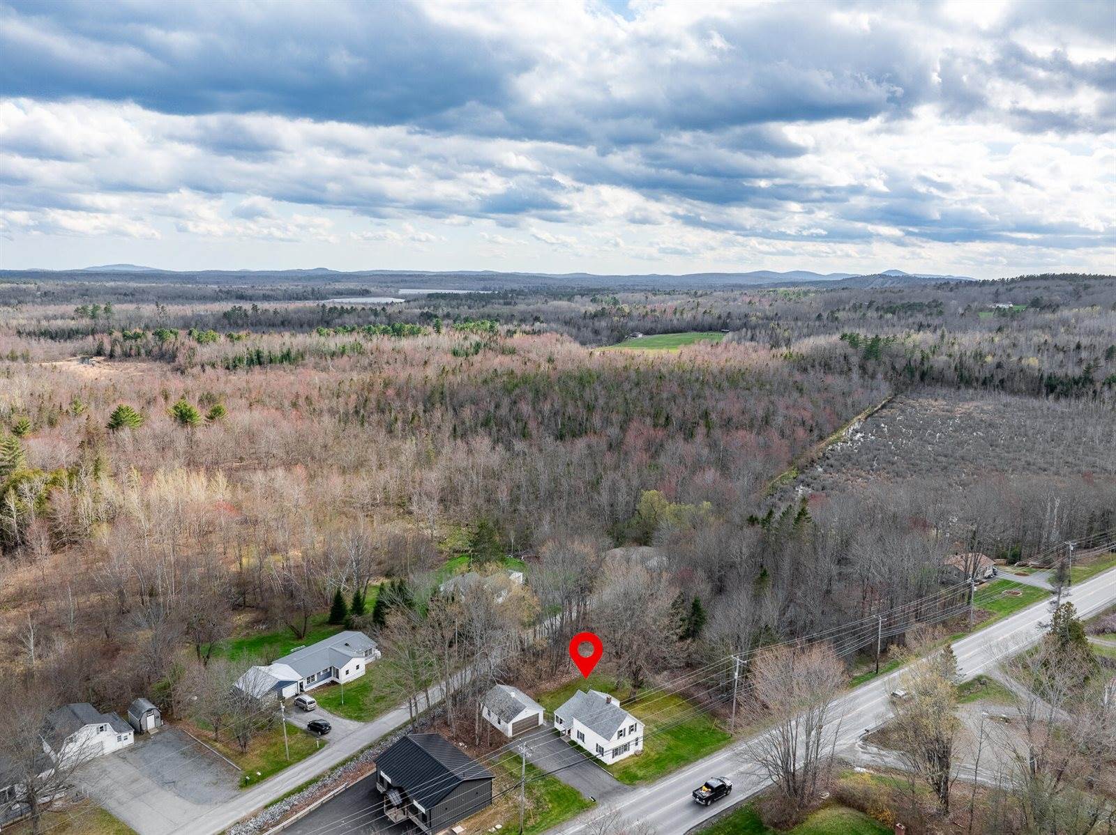 2546 Route 2, Hermon, ME 04401