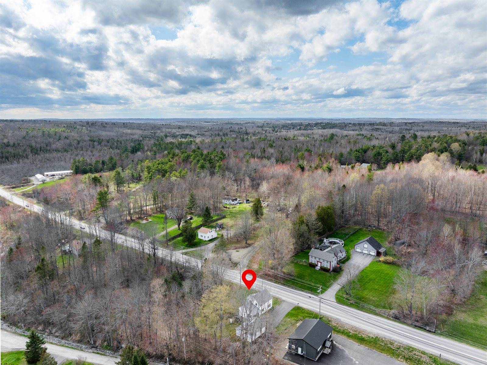 2546 Route 2, Hermon, ME 04401