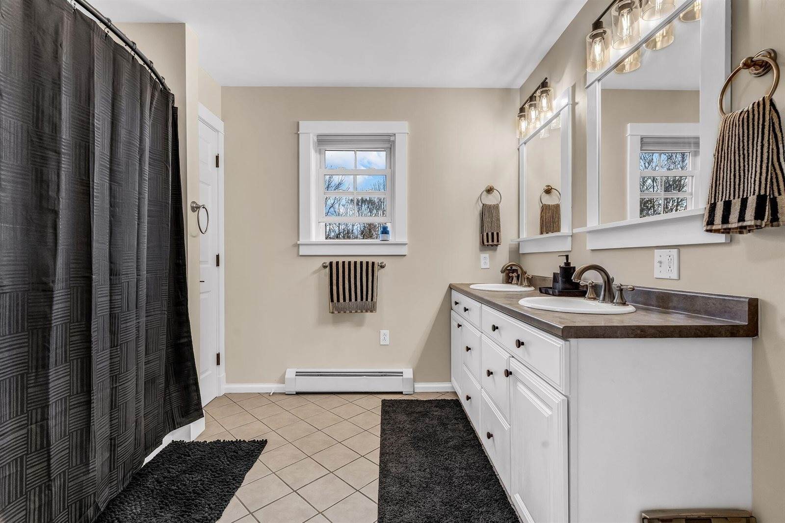 21 Glazier Lane, Levant, ME 04456