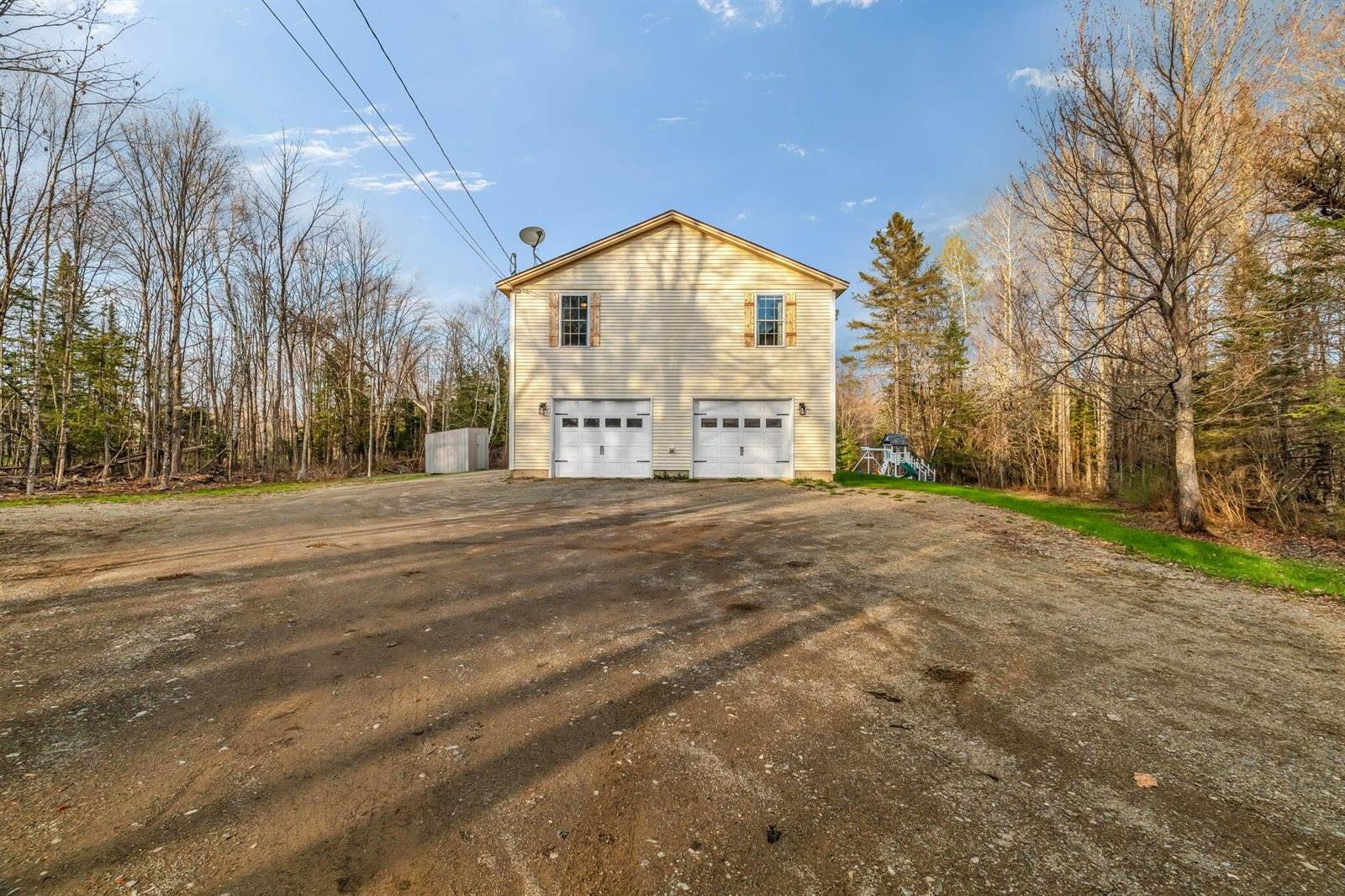 21 Glazier Lane, Levant, ME 04456
