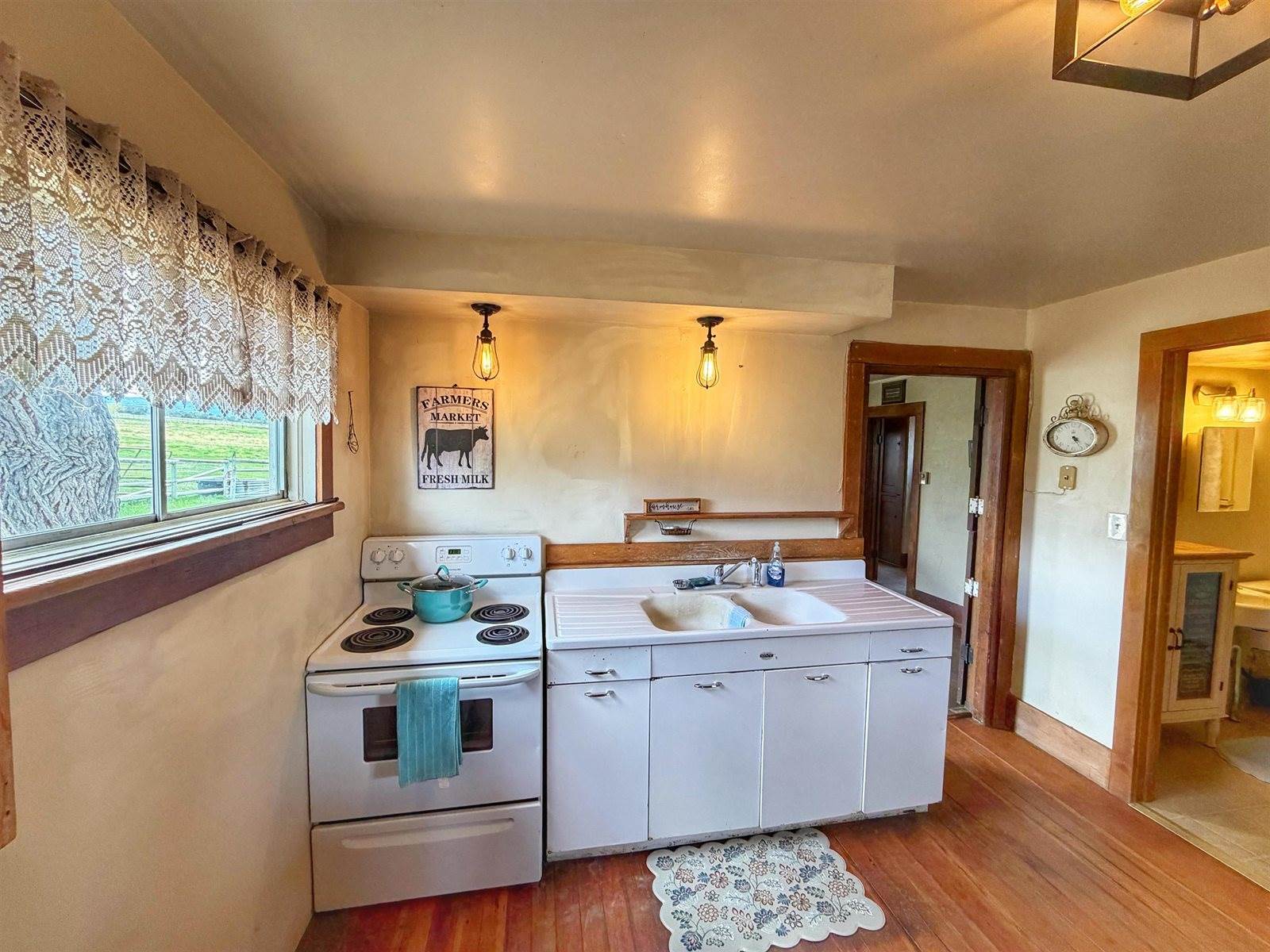 11260 54 7/10 Road, Molina, CO 81645
