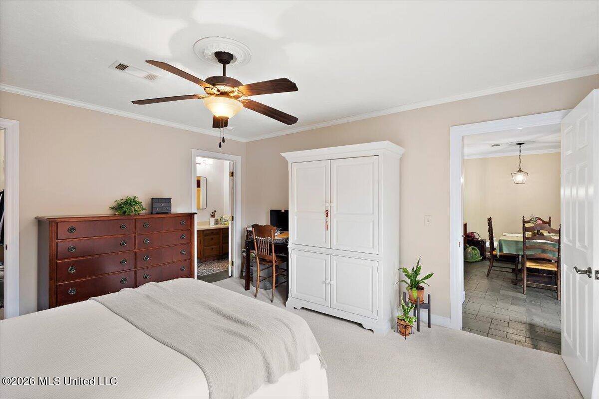 217 River Place 2, Jackson, MS 39211