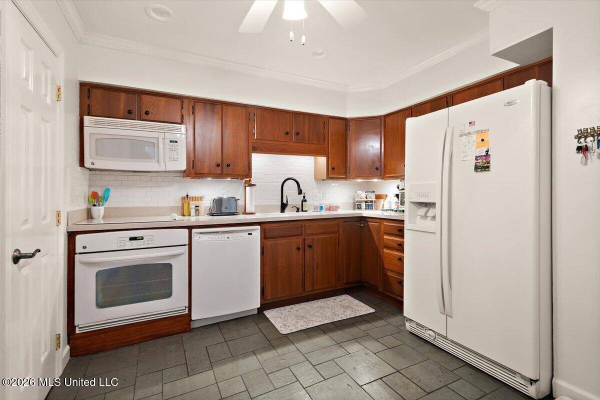 217 River Place 2, Jackson, MS 39211