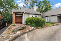 217 River Place 2, Jackson, MS 39211