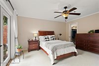 217 River Place 2, Jackson, MS 39211