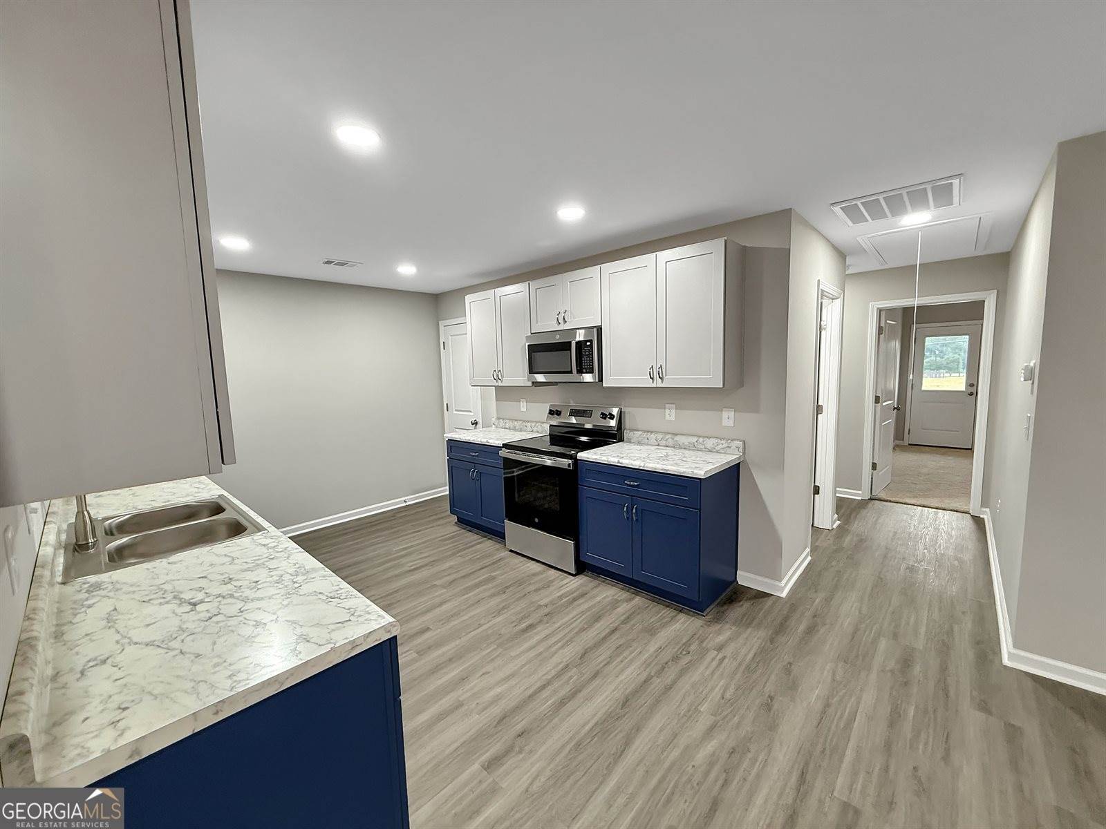 305 Airman Boulevard, Warner Robins, GA 31088