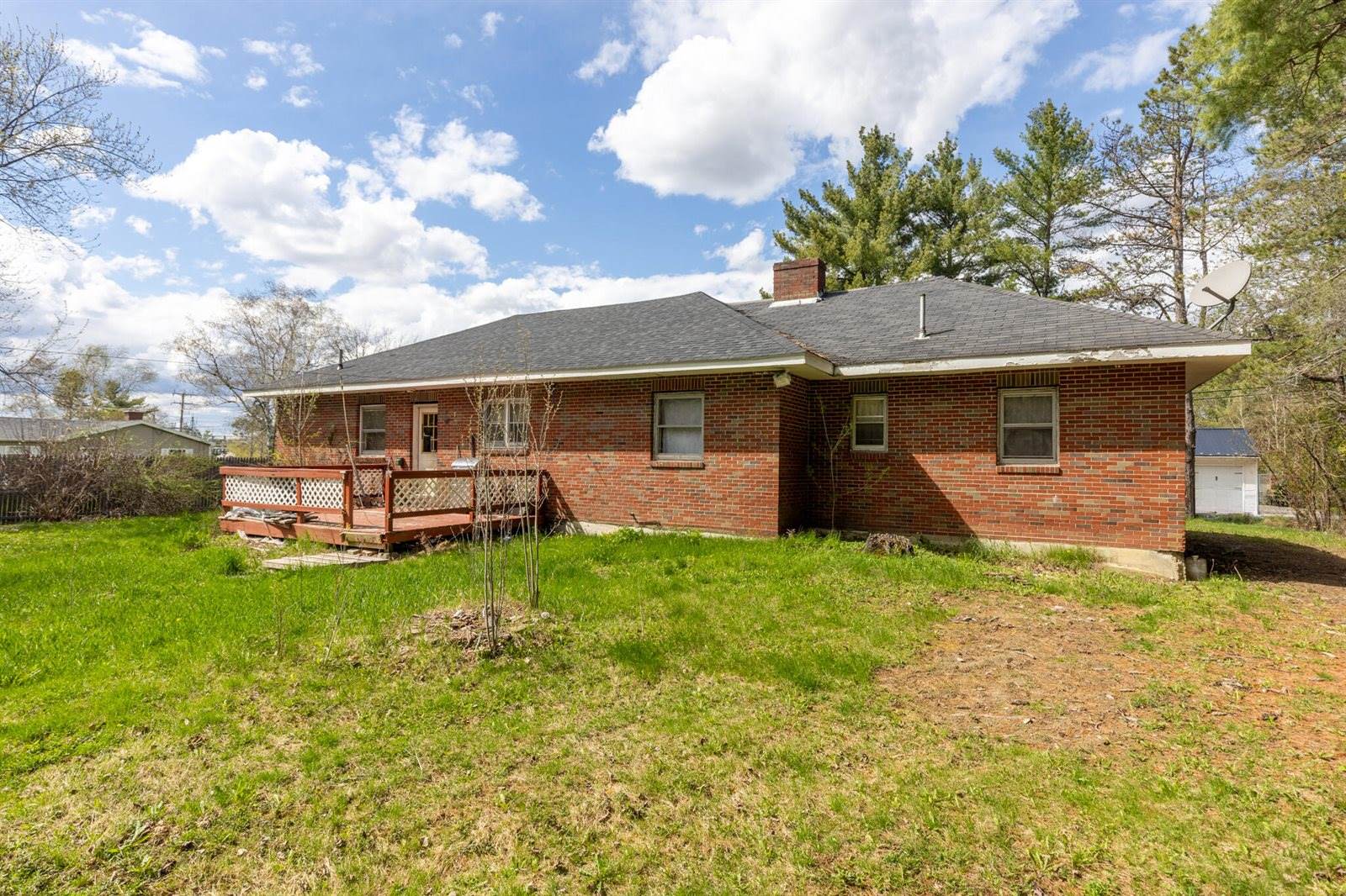 87 Eastern Avenue, Brewer, ME 04412
