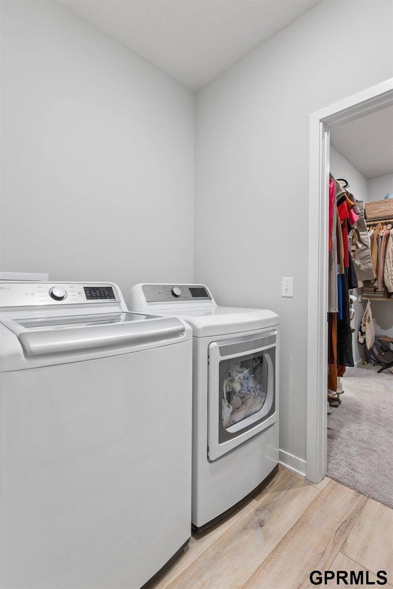 18515 Wirt Circle, Elkhorn, NE 68022