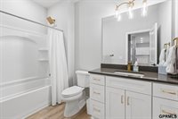 18515 Wirt Circle, Elkhorn, NE 68022