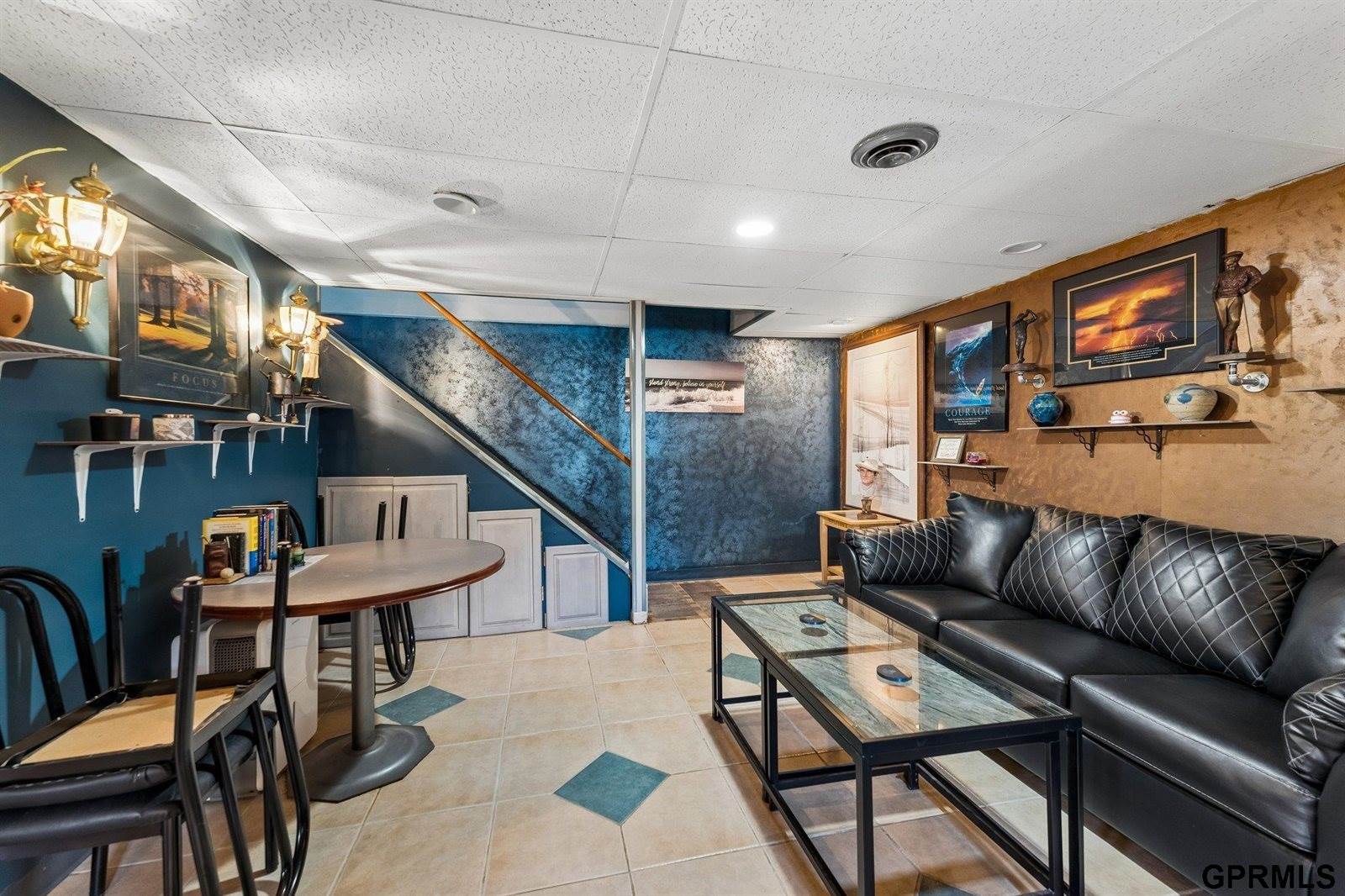 12530 Bartels Drive, Omaha, NE 68137