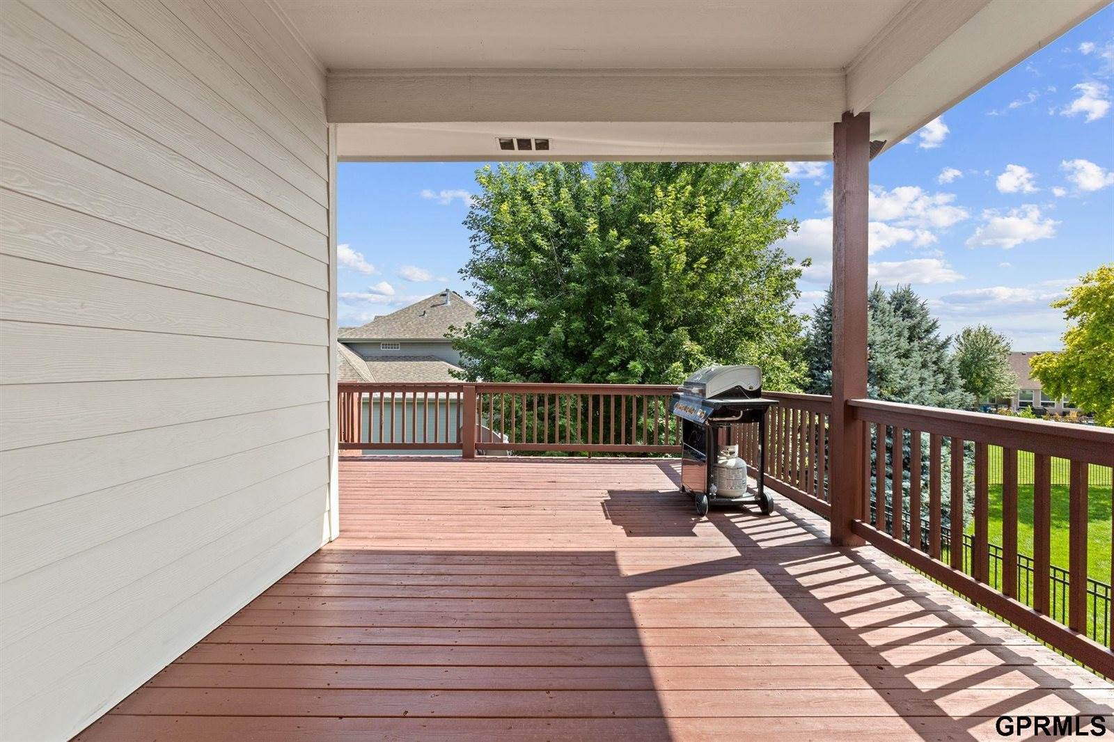17055 Corby Street, Omaha, NE 68116