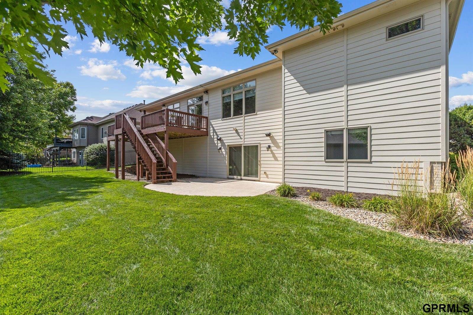 17055 Corby Street, Omaha, NE 68116