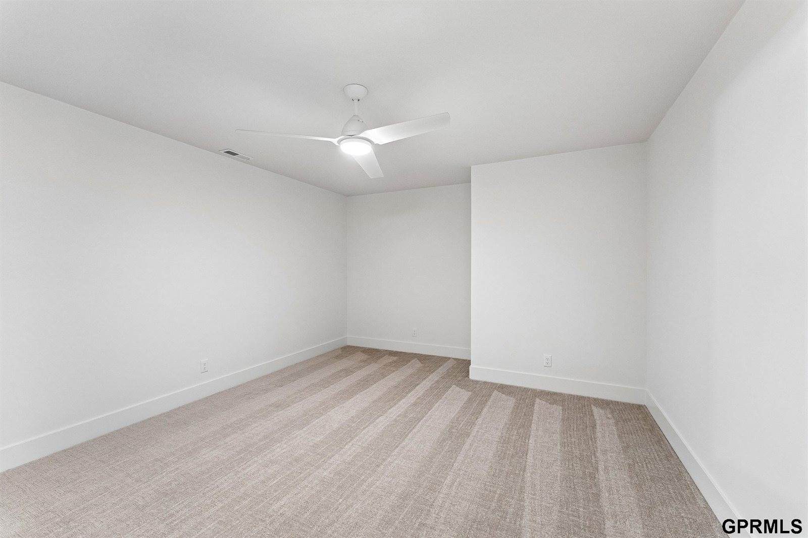 18104 Cooper Street, Gretna, NE 68028