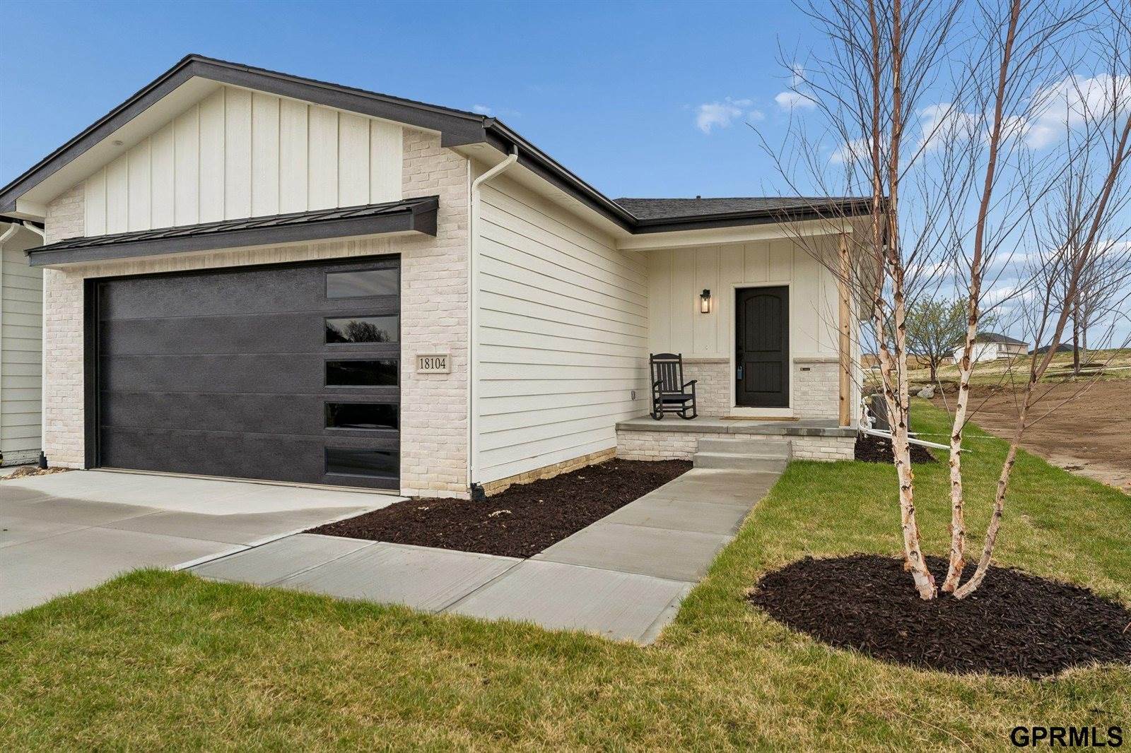 18104 Cooper Street, Gretna, NE 68028