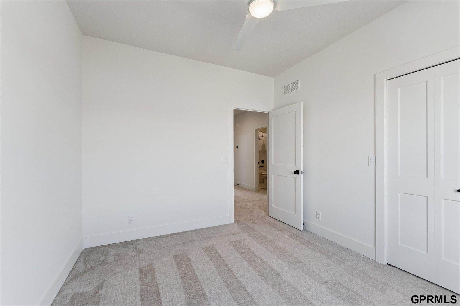 18108 Cooper Street, Gretna, NE 68028