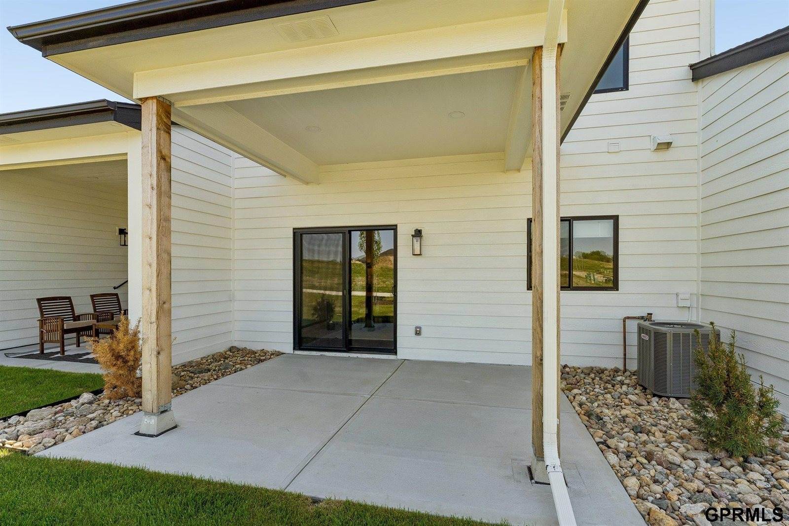 18108 Cooper Street, Gretna, NE 68028
